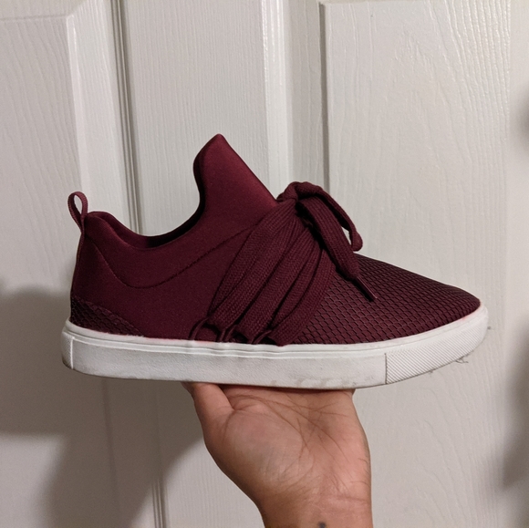 3for30!!! Maroon slip on sneakers - Picture 3 of 10